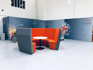 Ben 6 Person Mid Back Open Collaboration Pod with Round Top Cylinder Based Table