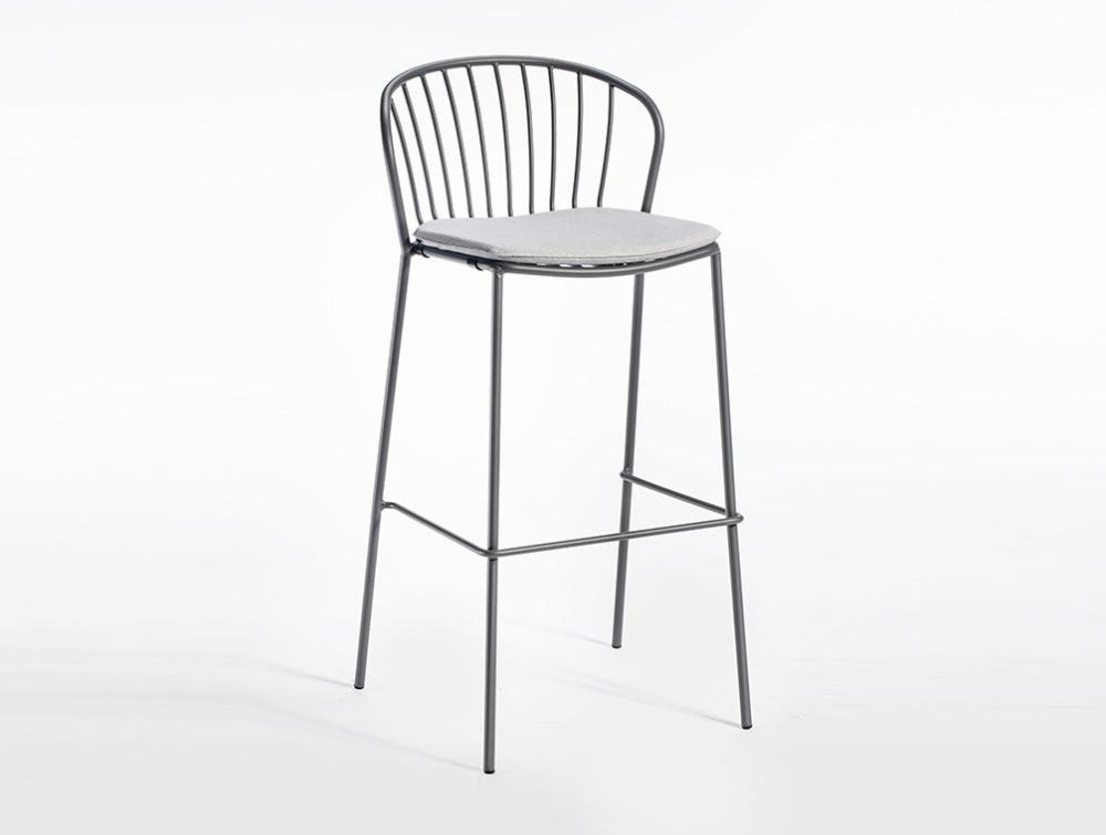 Amitha Stool With Footrest 3