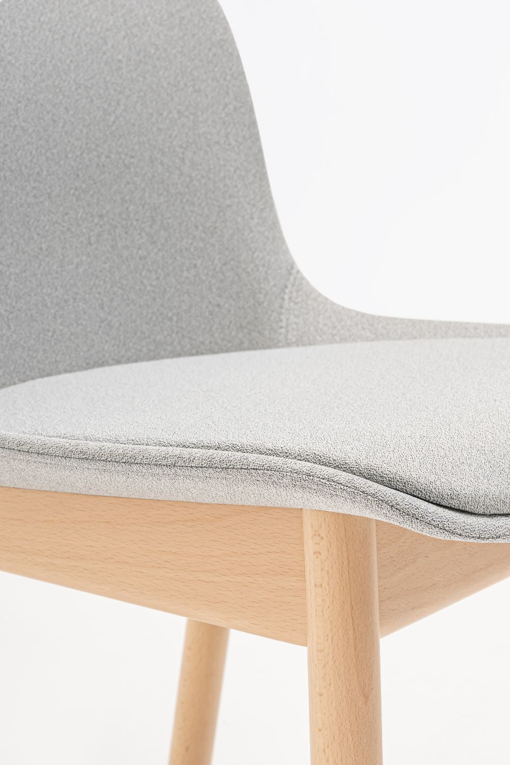 Baltic 2 Classic Chair with Four Wooden Legs Detail 2