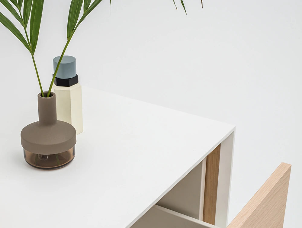 Gravity Bookcase With 2 Levels Close Top View