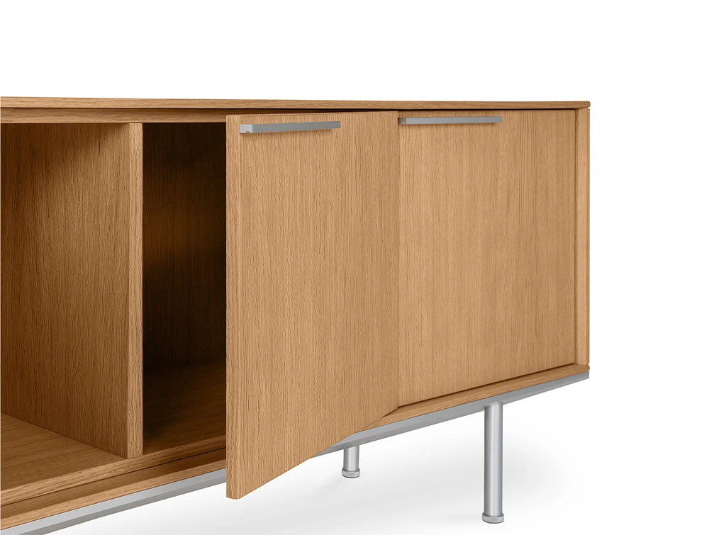 In Executive Office Cabinet 4