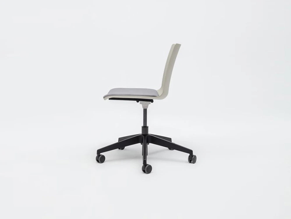 Mdd Shila A Frame Multitasking Chair With Five Star Base On Castors 4