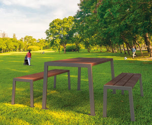 Silaos Recycled Plastic Picnic Table and Bench in Outdoor Setting