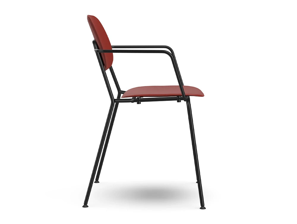 Ws.D Line Chair with 4 legs and Armrest 2